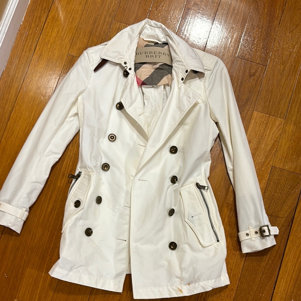 Burberry Brit Brooksby Women's White Trench Coat